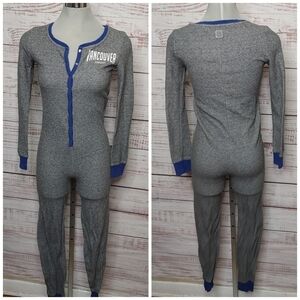VANCOUVER Canucks Waffle Knit Onesie XS